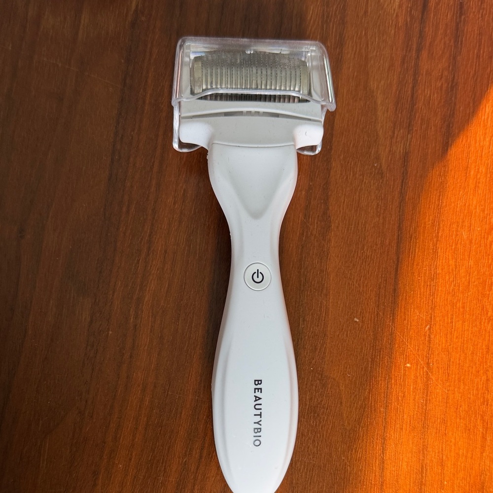 NWOT Beauty Bio GloPro SCALP Microneedling Tool